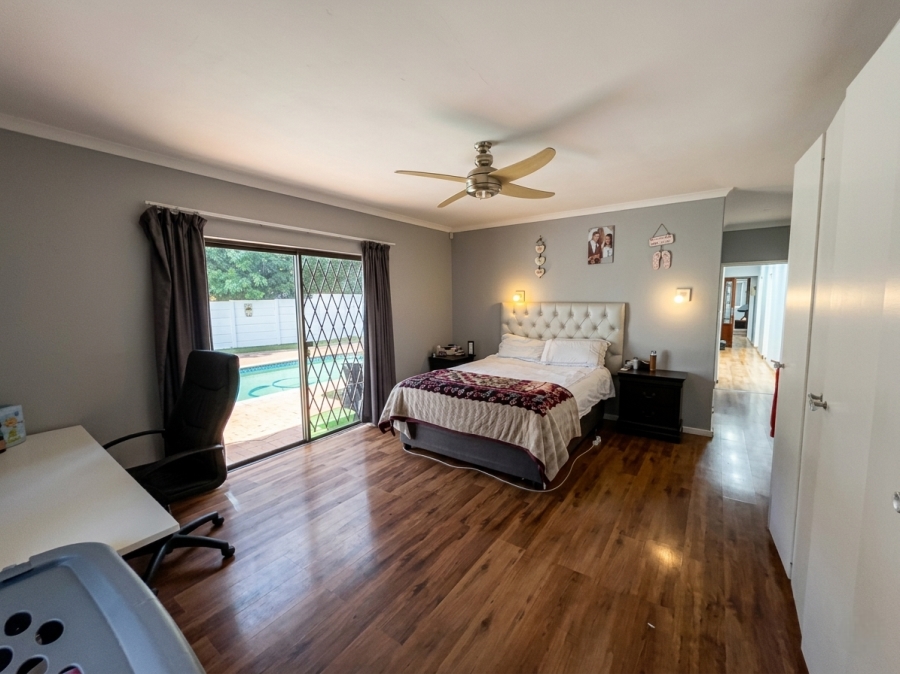 To Let 3 Bedroom Property for Rent in Bothasig Western Cape